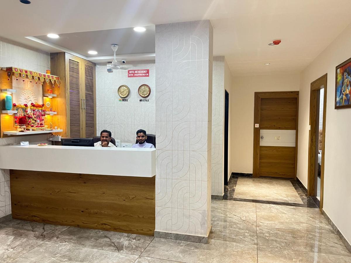 Hotel Md Residency Anand Exterior photo